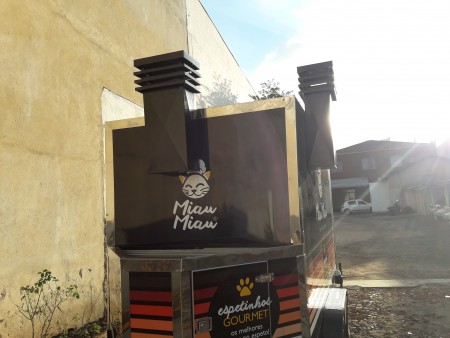 Nosso Cliente Miau espetinhos, necessitava de um sistema removível de fácil manuseio para limpeza, elaboramos todo sistema, mais um cliente satisfeito.