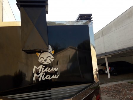Nosso Cliente Miau espetinhos, necessitava de um sistema removível de fácil manuseio para limpeza, elaboramos todo sistema, mais um cliente satisfeito.